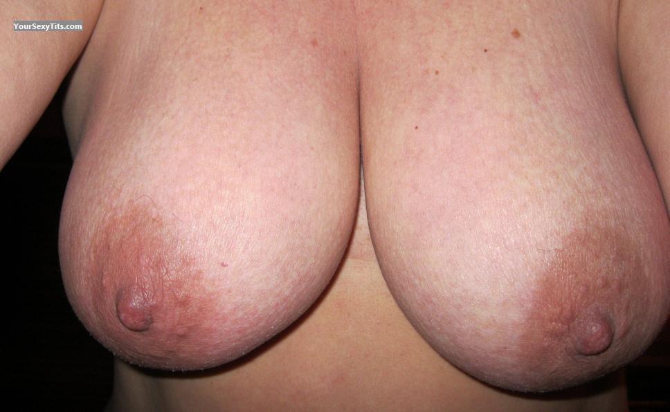 Tit Flash: Big Tits - Orangex from United States